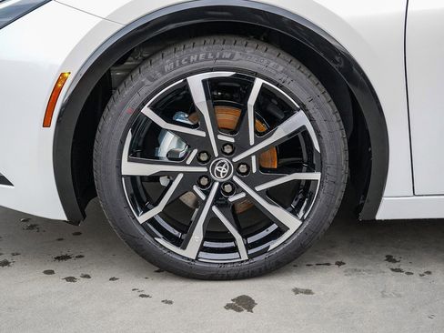 New 2026 Toyota Prius Plug-In Hybrid image 5