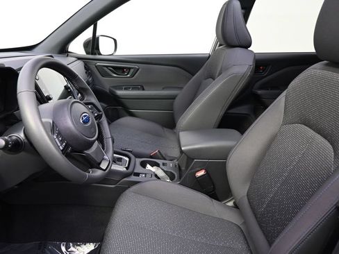 Certified 2025 Subaru Forester Premium AWD/4WD image 13