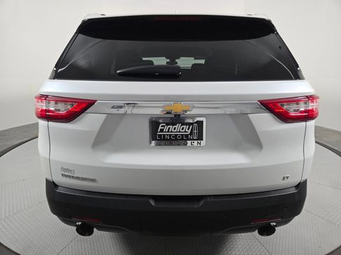Used 2021 Chevrolet Traverse LT image 5