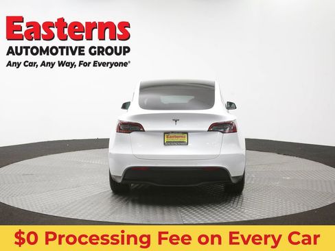 Used 2022 Tesla Model Y Long Range AWD/4WD image 33