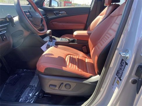 New 2026 Kia Sportage SX image 11