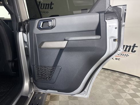 Used 2022 Ford Bronco Black Diamond image 18