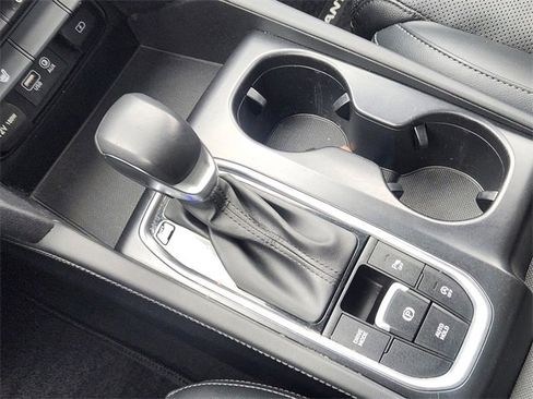 Used 2019 Hyundai Santa Fe Limited image 21