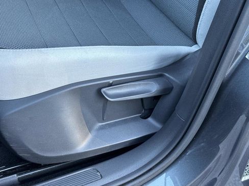 Certified 2025 Volkswagen Taos S image 20