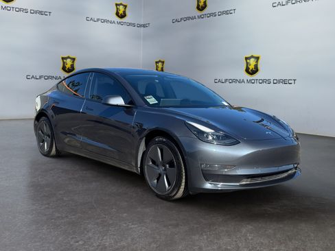 Used 2022 Tesla Model 3 Long Range AWD/4WD image 7