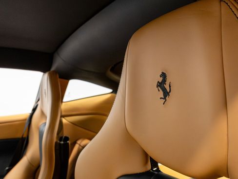 Used 2015 Ferrari F12 Berlinetta image 8