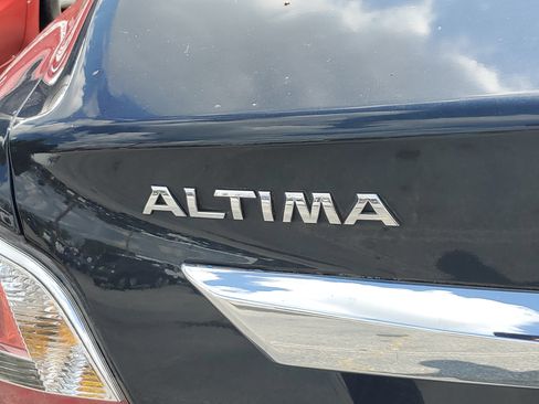 Used 2015 Nissan Altima 2.5 S FWD image 7