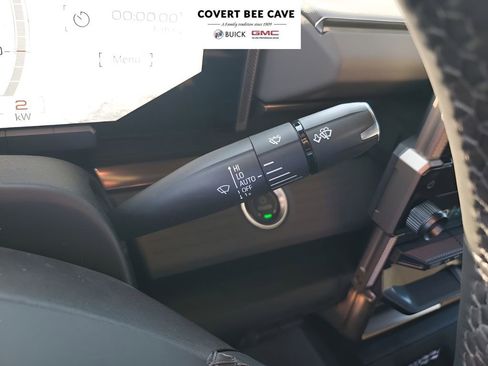 New 2025 GMC Hummer EV 2X w/ LPO, Dark Essentials Package image 33