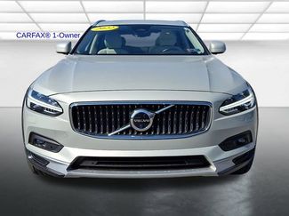 Used 2022 Volvo V90 B6 Cross Country w/ Advanced Package video 2