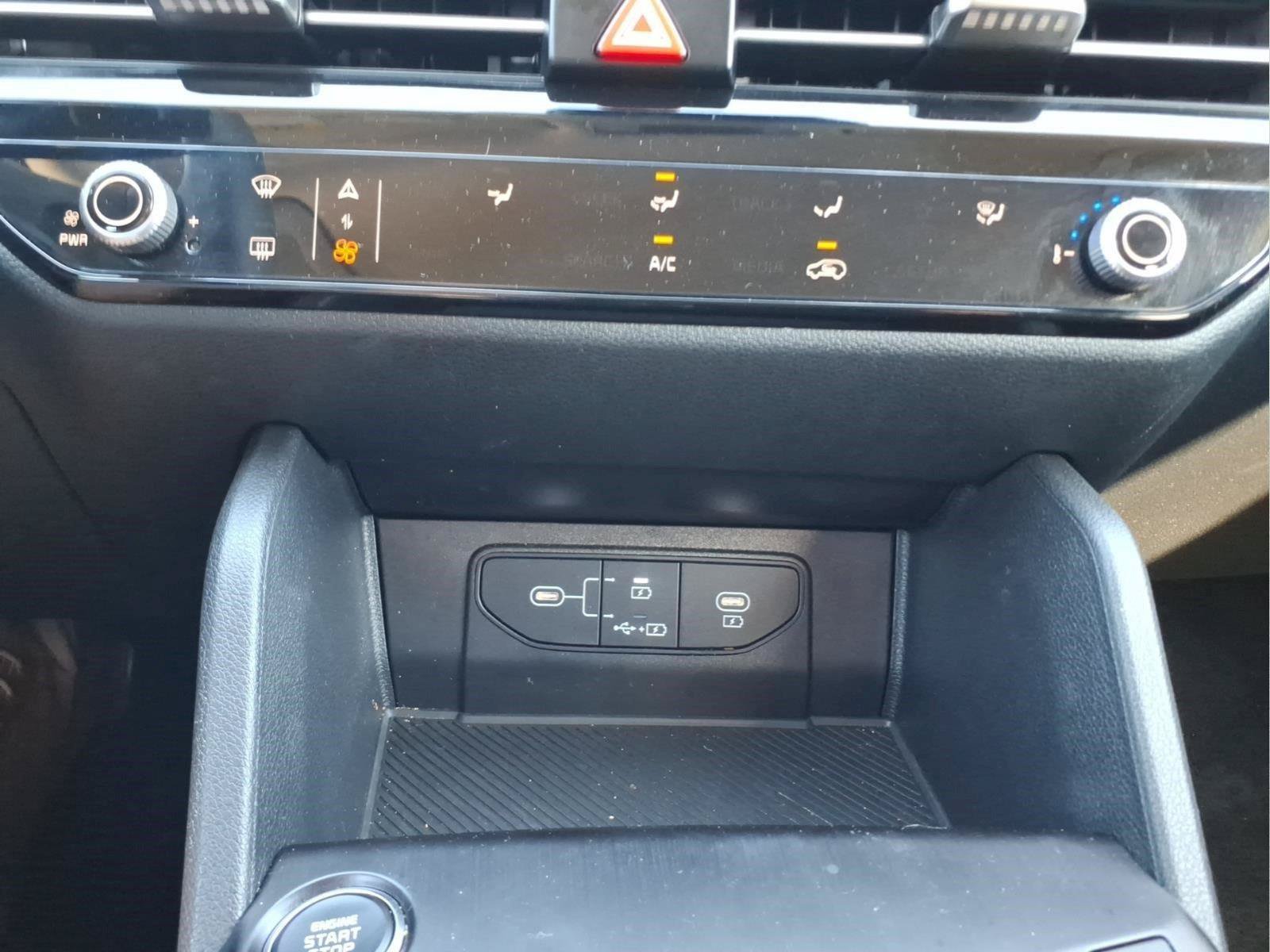 Used 2026 Kia Sportage LX FWD image 23