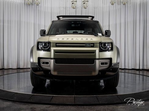 Used 2021 Land Rover Defender 110 X-Dynamic HSE image 2