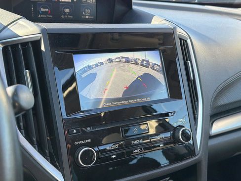 Used 2020 Subaru Forester Premium image 18