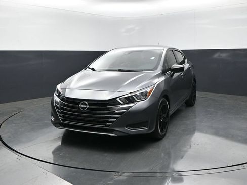 Used 2024 Nissan Versa S w/ Trunk Package FWD image 4