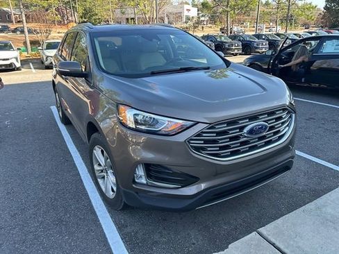 Used 2019 Ford Edge SEL image 3