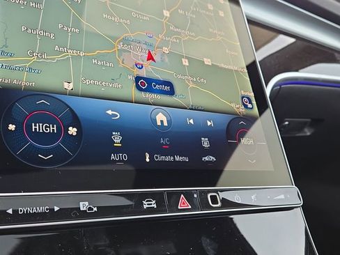 New 2026 Mercedes-Benz C 300 4MATIC Sedan image 9