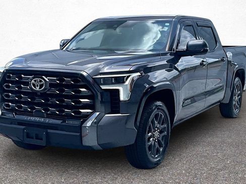 Used 2023 Toyota Tundra Platinum w/ Advanced Package AWD/4WD image 4