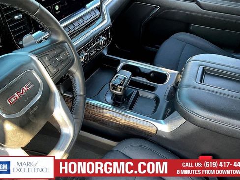 Used 2022 GMC Sierra 1500 Elevation image 18