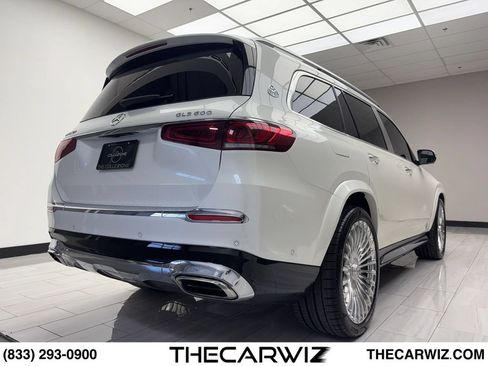Used 2022 Mercedes-Benz Maybach GLS 600 4MATIC image 35