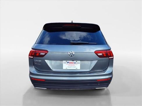 Used 2021 Volkswagen Tiguan S image 4