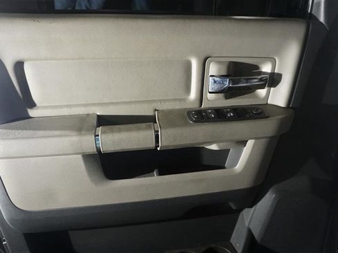 Used 2011 RAM 2500 SLT w/ Protection Group image 12