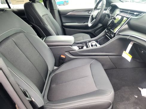 New 2026 Jeep Grand Cherokee Laredo X AWD/4WD image 13
