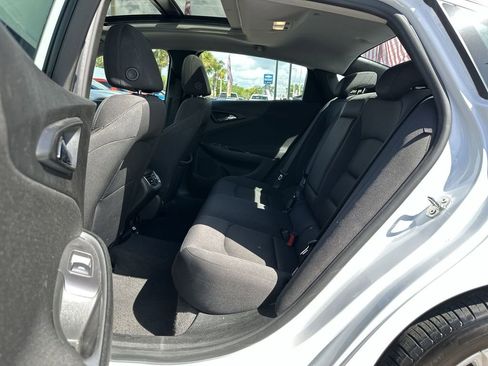 Used 2024 Chevrolet Malibu LT image 18