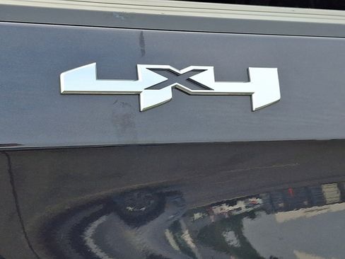 Used 2023 GMC Sierra 1500 Elevation AWD/4WD image 11