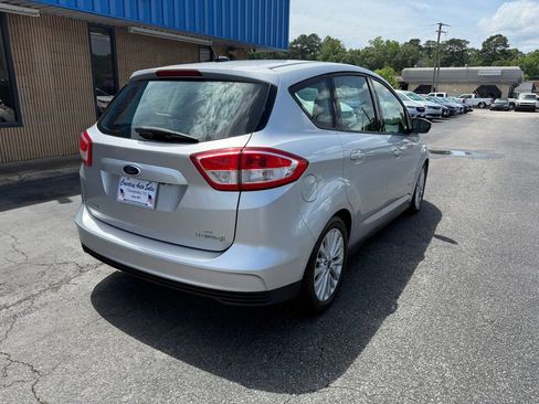 Used 2017 Ford C-MAX SE FWD image 9
