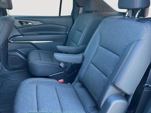 Used 2024 Chevrolet Traverse Z71 image 22