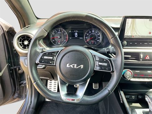 Used 2023 Kia Forte GT-Line image 11