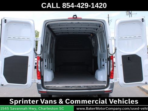 Used 2023 Mercedes-Benz Sprinter 2500 image 20