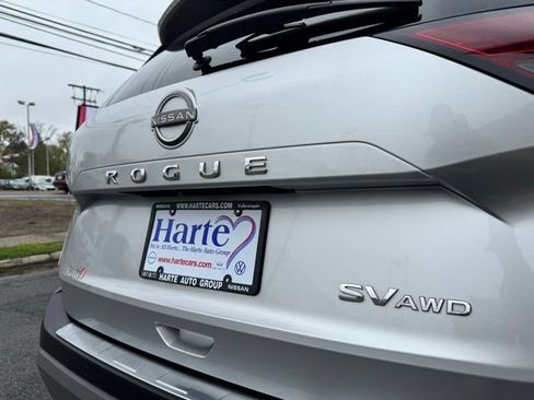 Used 2023 Nissan Rogue SV w/ SV Premium B Package AWD/4WD image 6