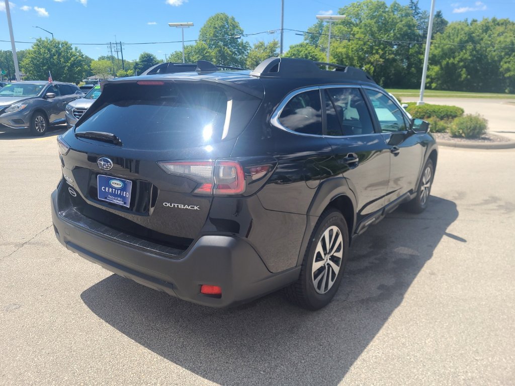 Used 2023 Subaru Outback Premium AWD/4WD image 6