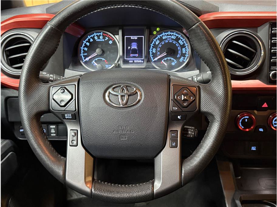 Used 2020 Toyota Tacoma TRD Sport AWD/4WD image 21