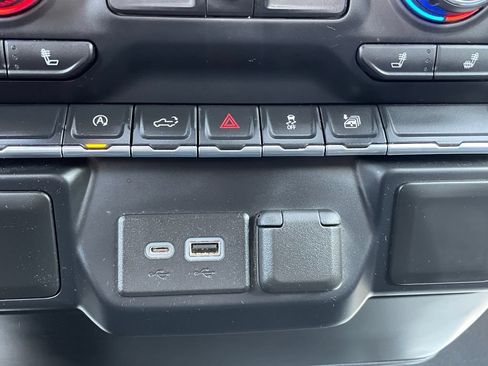 Used 2021 Chevrolet Silverado 1500 LT AWD/4WD image 36
