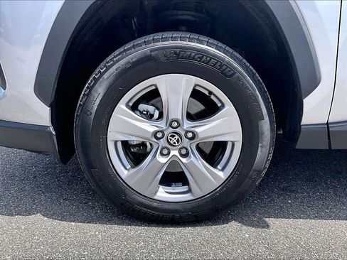 Used 2025 Toyota RAV4 XLE AWD/4WD image 7