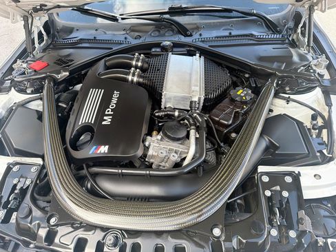 Used 2015 BMW M4 Coupe RWD image 34