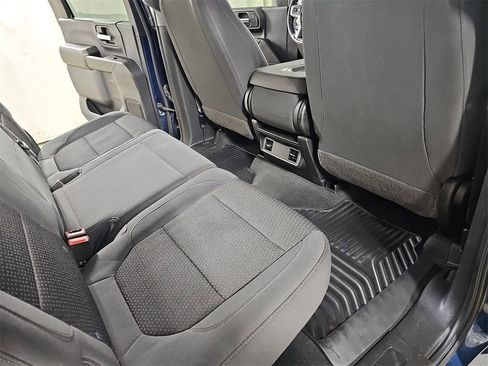 Certified 2022 Chevrolet Silverado 2500 Custom w/ Custom Value Package image 14