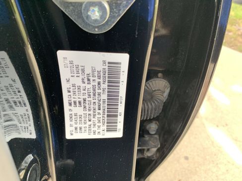 Used 2017 Honda Accord EX-L image 36