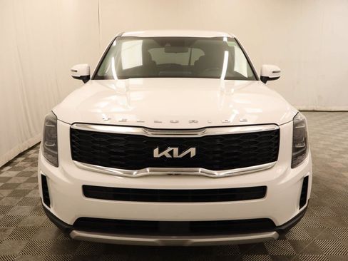 Used 2022 Kia Telluride LX FWD image 4