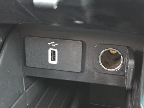 Used 2018 Ford Explorer Limited AWD/4WD image 39