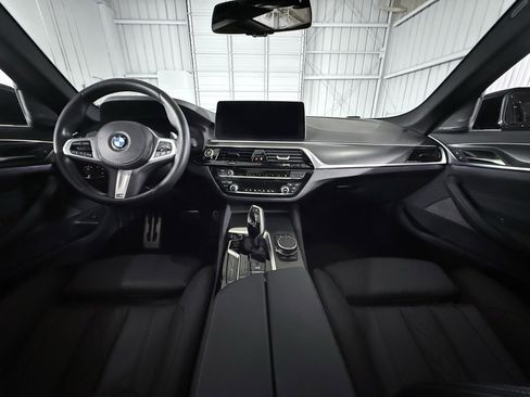Used 2023 BMW 540i xDrive w/ M Sport Package image 49