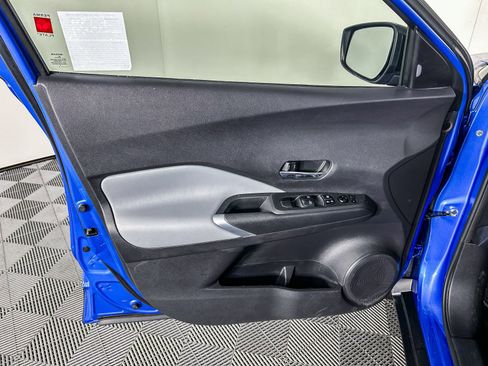 Certified 2022 Nissan Kicks SR w/ Premium Package image 21