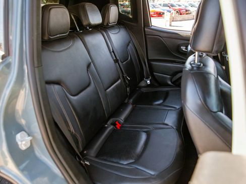 Used 2017 Jeep Renegade Limited w/ Advanced Technology Group image 12