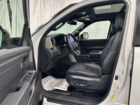 Used 2026 Toyota Tundra Platinum AWD/4WD image 10