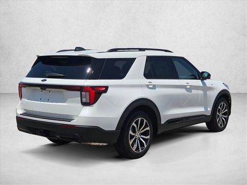 New 2025 Ford Explorer ST-Line image 2