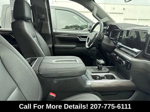 Used 2022 Chevrolet Silverado 1500 LTZ w/ LTZ Premium Package AWD/4WD image 3