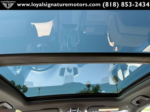 Used 2019 Porsche Cayenne AWD/4WD image 17