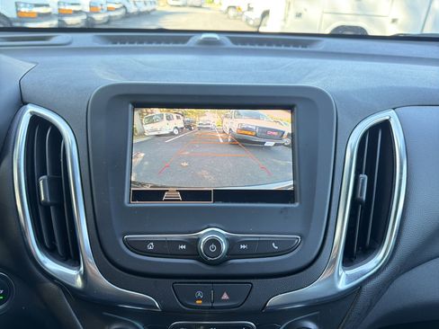 Used 2024 Chevrolet Equinox LT AWD/4WD image 24