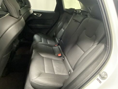 Certified 2025 Volvo XC60 B5 Plus image 14